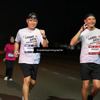 Runner Photo 7673641