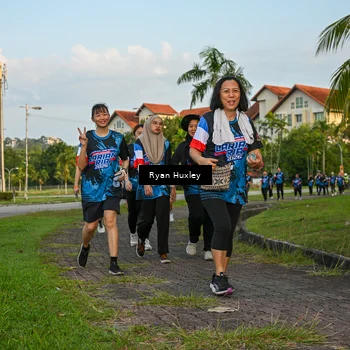 Runner Photo 7673647