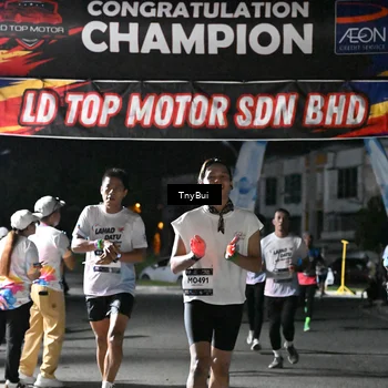 Runner Photo 7673663