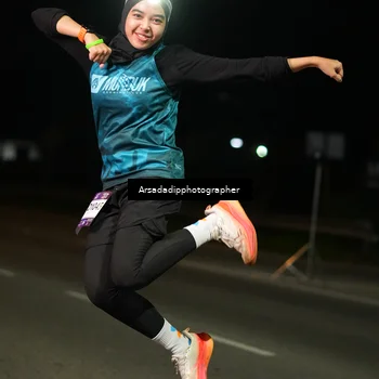 Runner Photo 7673676