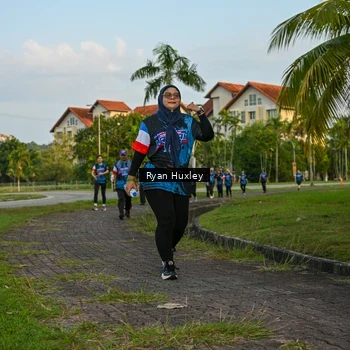 Runner Photo 7673680