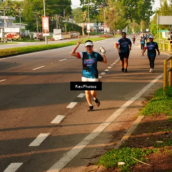 Runner Photo 7673683
