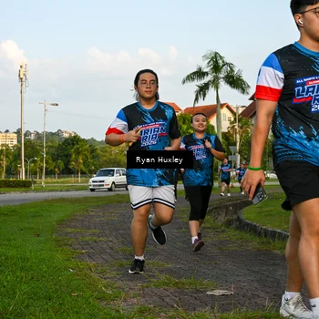 Runner Photo 7673688