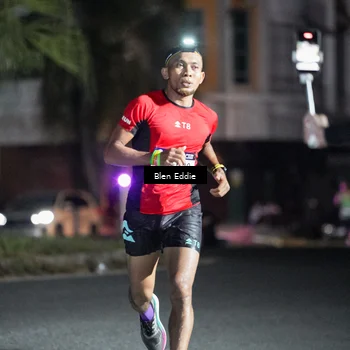 Runner Photo 7673690