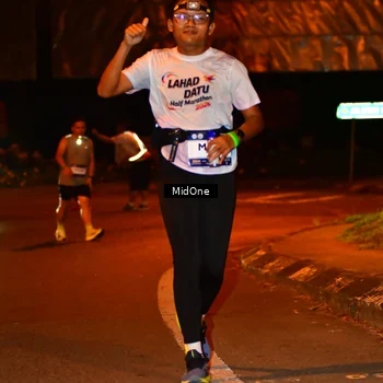 Runner Photo 7673694