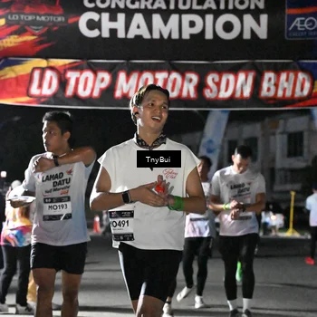 Runner Photo 7673701