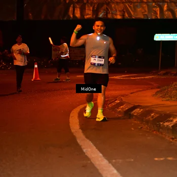 Runner Photo 7673708