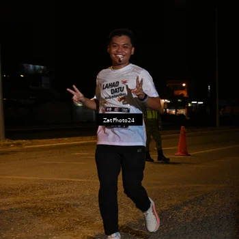 Runner Photo 7673719