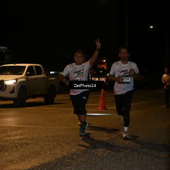 Runner Photo 7673735