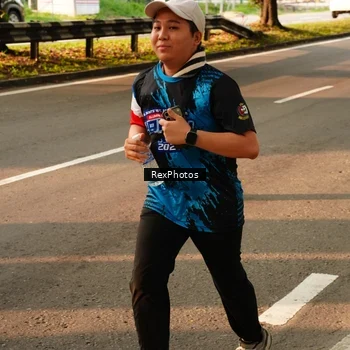 Runner Photo 7673754