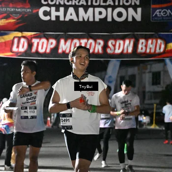 Runner Photo 7673758