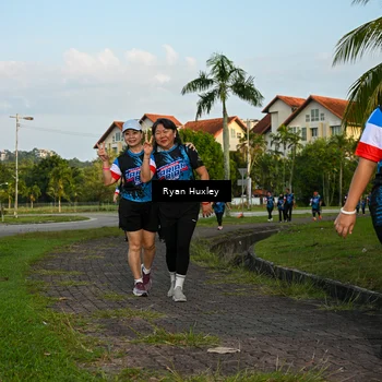 Runner Photo 7673759