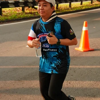 Runner Photo 7673768