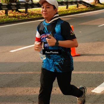Runner Photo 7673770