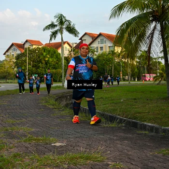 Runner Photo 7673772