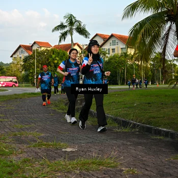 Runner Photo 7673774