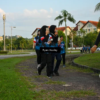 Runner Photo 7673780