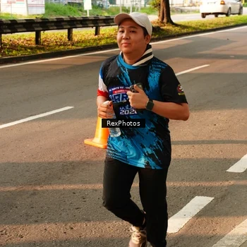 Runner Photo 7673781