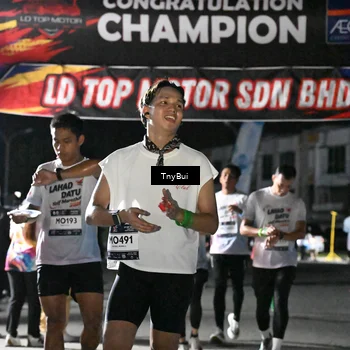 Runner Photo 7673811
