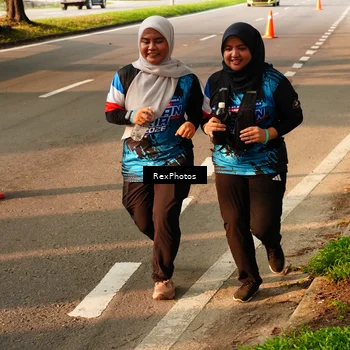 Runner Photo 7673813