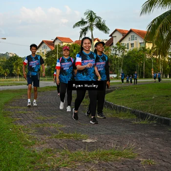 Runner Photo 7673815