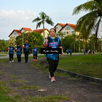 Runner Photo 7673828