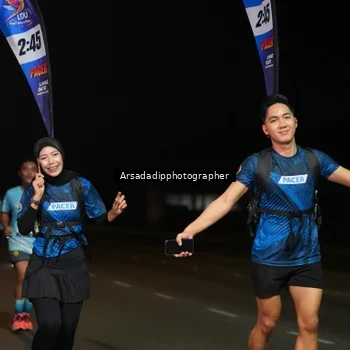 Runner Photo 7673849