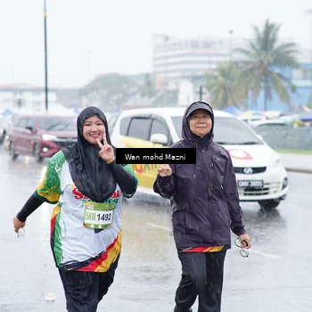 Runner Photo 7673867