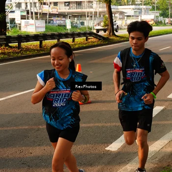 Runner Photo 7673881