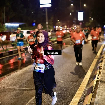 Runner Photo 7673883