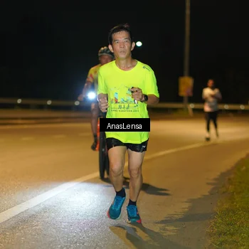 Runner Photo 7673907