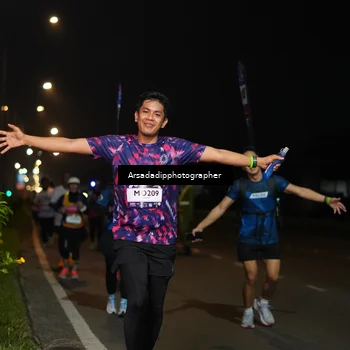 Runner Photo 7673908