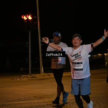 Runner Photo 7673911