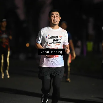 Runner Photo 7673912