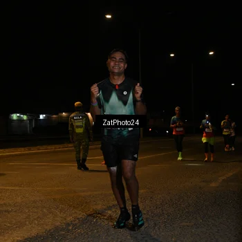 Runner Photo 7673921