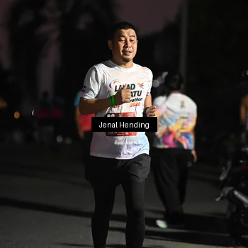 Runner Photo 7673922