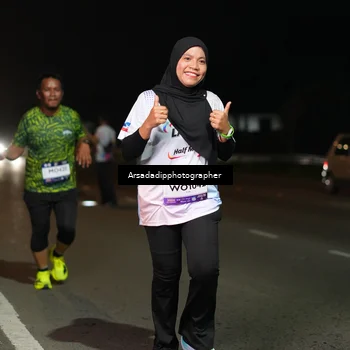 Runner Photo 7673923