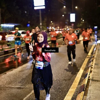 Runner Photo 7673933