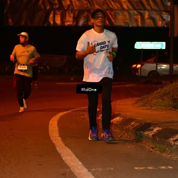 Runner Photo 7673936