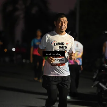 Runner Photo 7673945