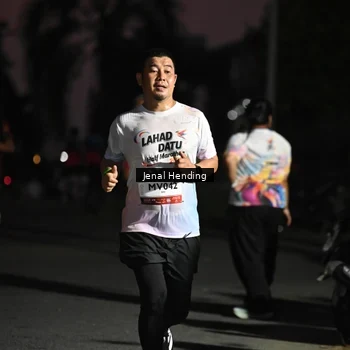 Runner Photo 7673949