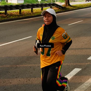 Runner Photo 7673954