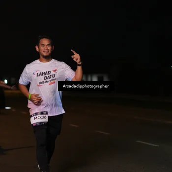 Runner Photo 7673963