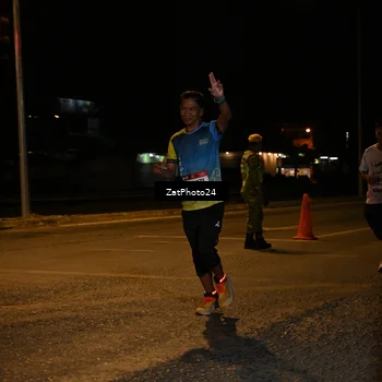 Runner Photo 7673970