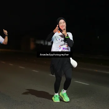 Runner Photo 7673972
