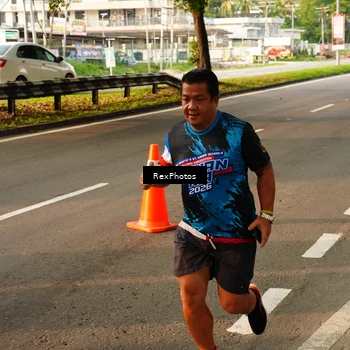 Runner Photo 7673977