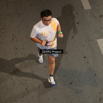 Runner Photo 7673978