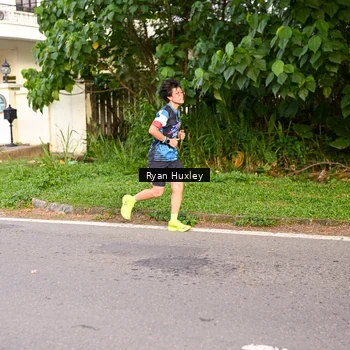 Runner Photo 7673985