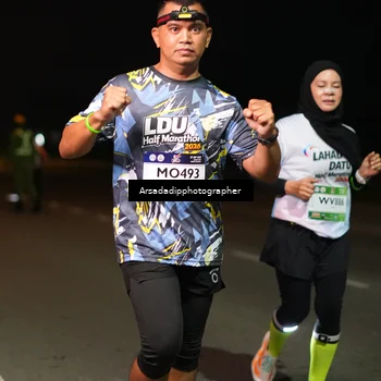 Runner Photo 7673989