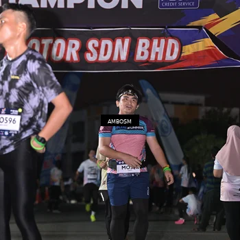 Runner Photo 7673998